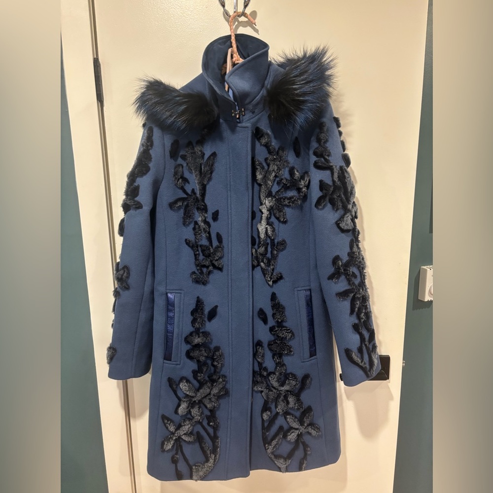 Elegant Blue Fur-Trimmed Elie Tahari Women's Coat